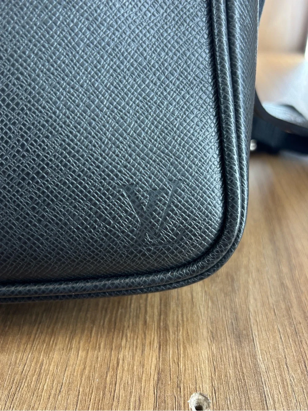 Louis Vuitton Danube PM Black Taiga Leather Crossbody Messenger Bag Authentic